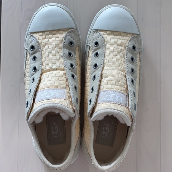 UGG slip on sneakers - Picture 2 of 9